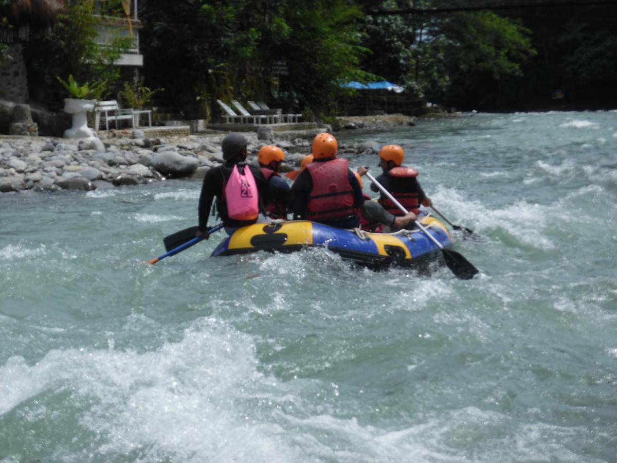 Ambow Homestay Jungle Trekking & Village Tour Bukit Lawang Exterior photo