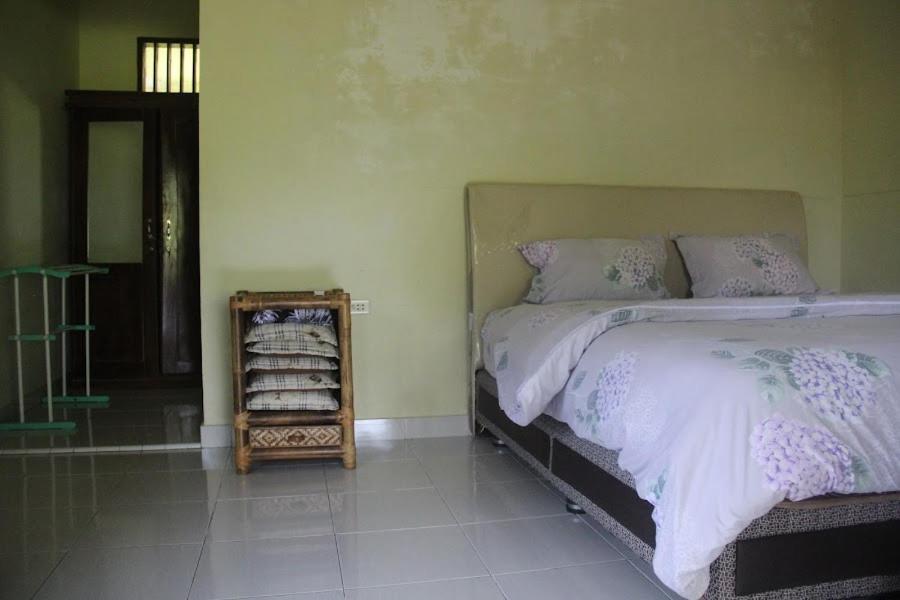 Ambow Homestay Jungle Trekking & Village Tour Bukit Lawang Exterior photo