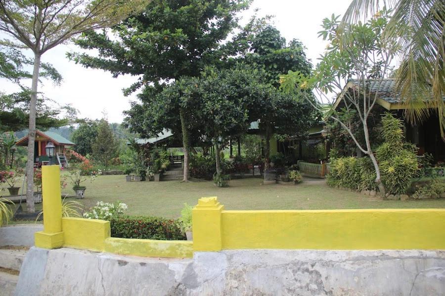 Ambow Homestay Jungle Trekking & Village Tour Bukit Lawang Exterior photo